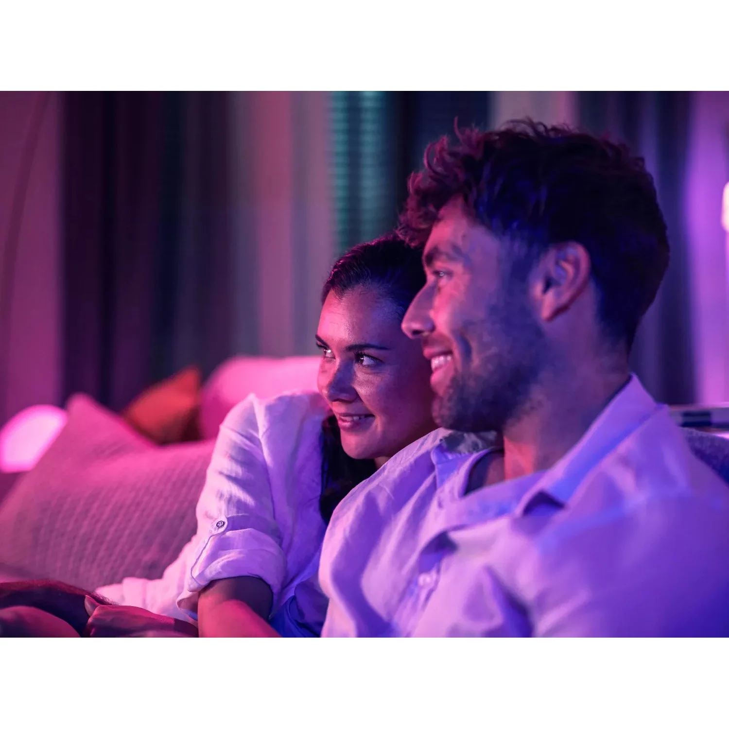 Philips Hue White and Color ambiance Hue Play Gradient Lightstrip 75 Zoll und groesser Lightstrips