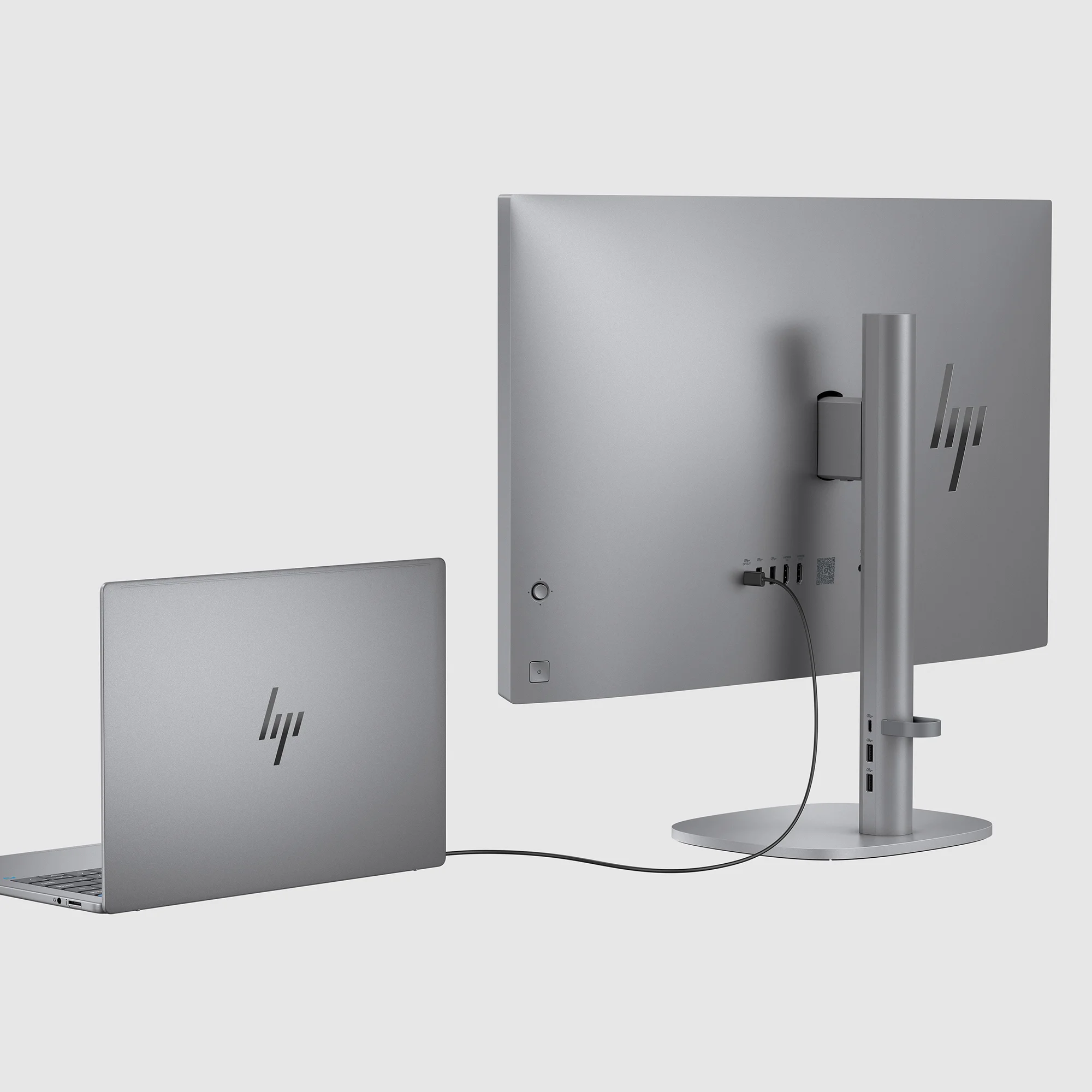 HP OmniStudio X 27 cs0450ng Intel Core Ultra 5 125H 68 6 cm  27   1920 x 1080 Pixel All in One PC 16 GB DDR5 SDRAM 512 GB SSD Windows 11 Home Wi Fi 7  802 11be  Silber PC-Zubehoer