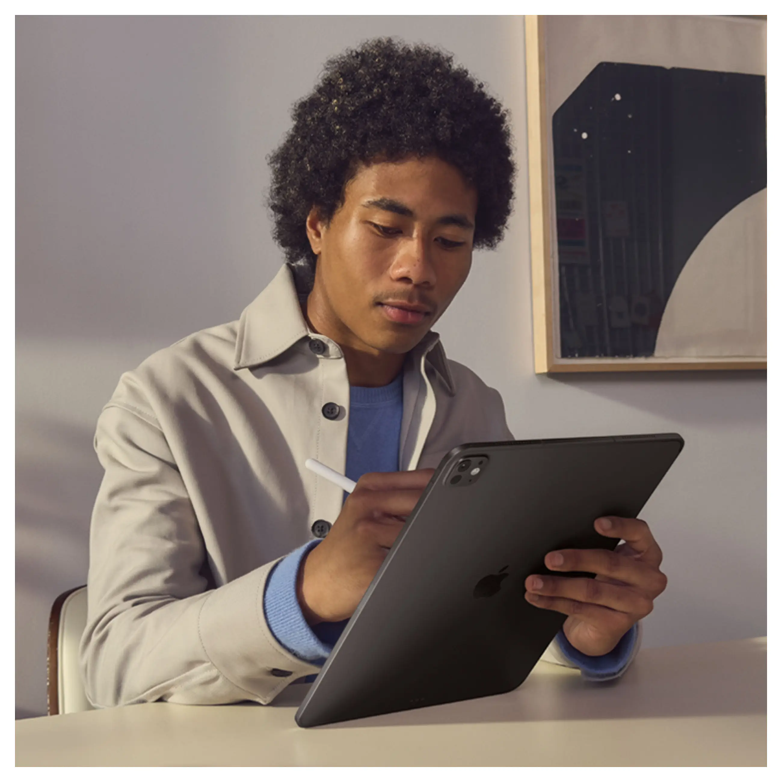 Apple iPad Pro M5 Wi Fi 512GB with standard glass   Space Black Notebooks & E-Book Reader