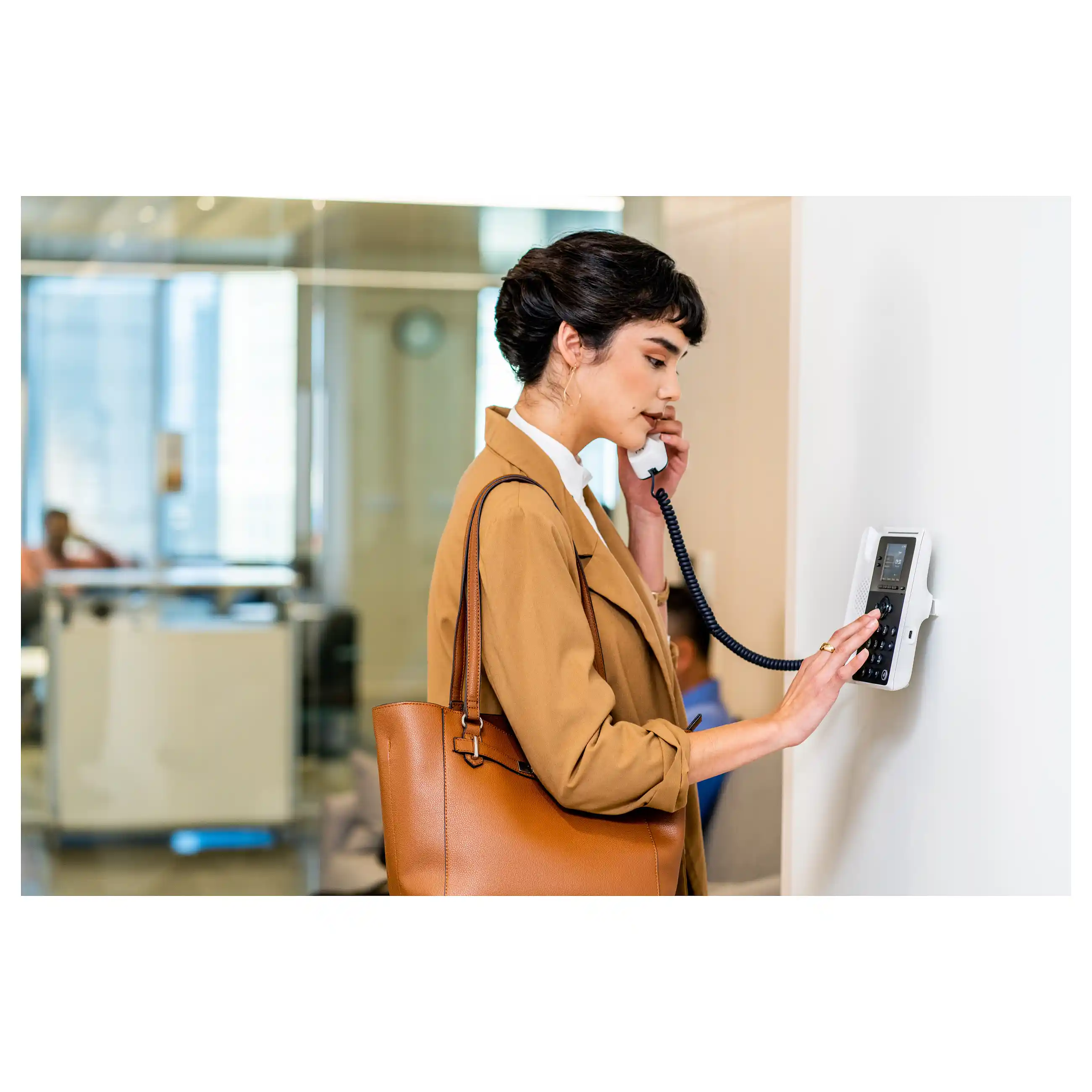 HP Poly Edge E100 IP Telefon und PoE faehig Netzwerk