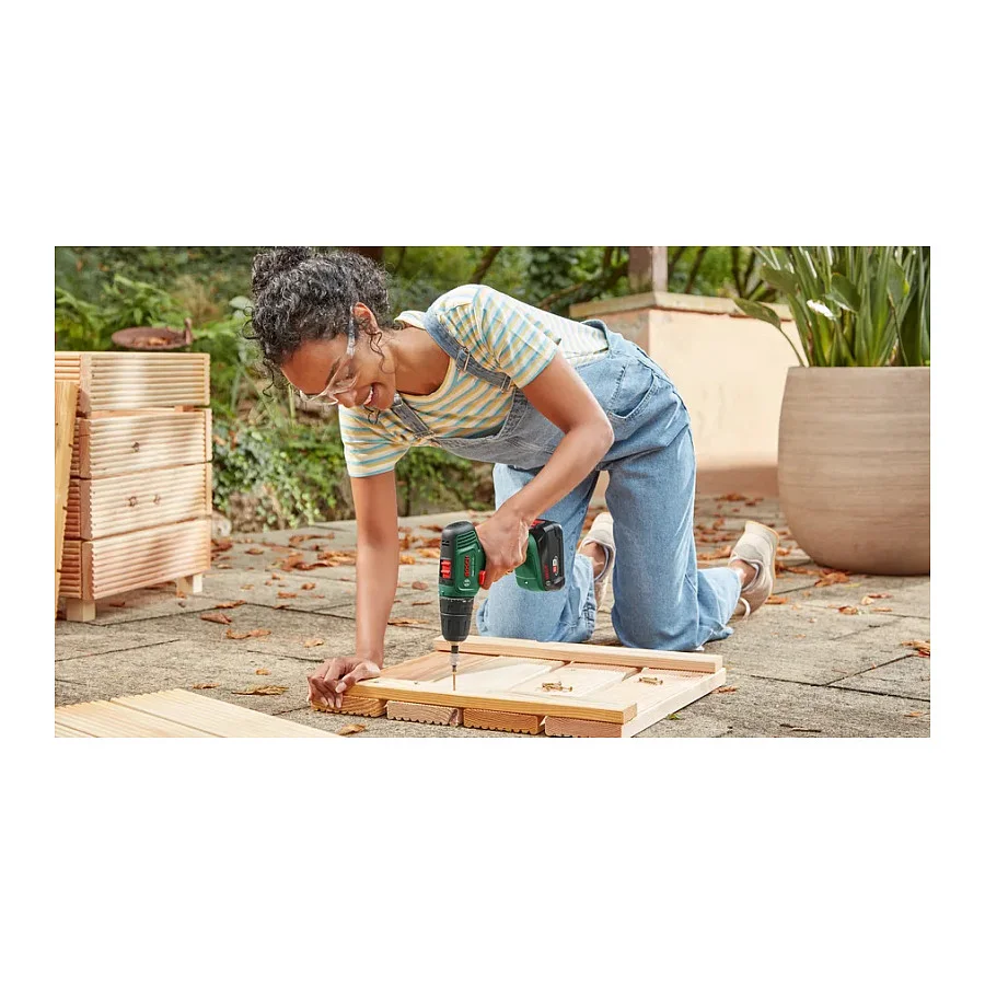 Bosch EasyDrill 18V 40 2x2 0Ah Bohrer & Schrauber