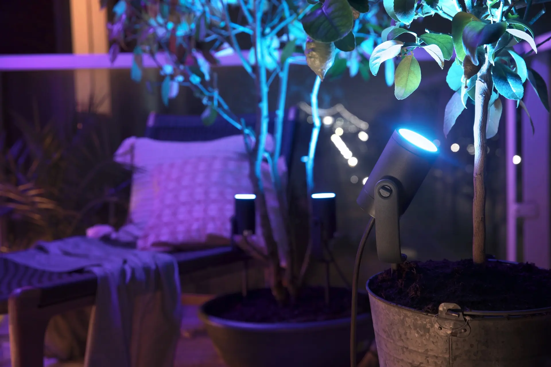 Philips Hue White and Color ambiance Lily Outdoor 3er Pack Spot schwarz Aussenleuchten