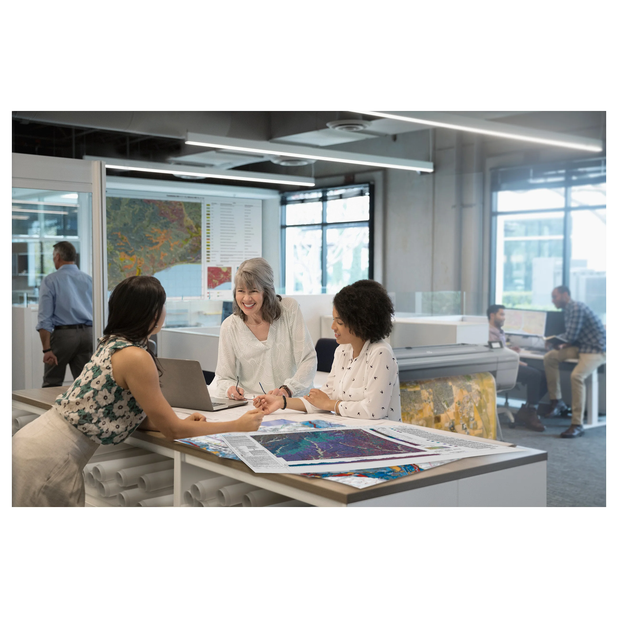 HP Enterprise HP DesignJet Z6 111cm 44Zoll Grossformatdrucker mit Postscript Drucker & Scanner