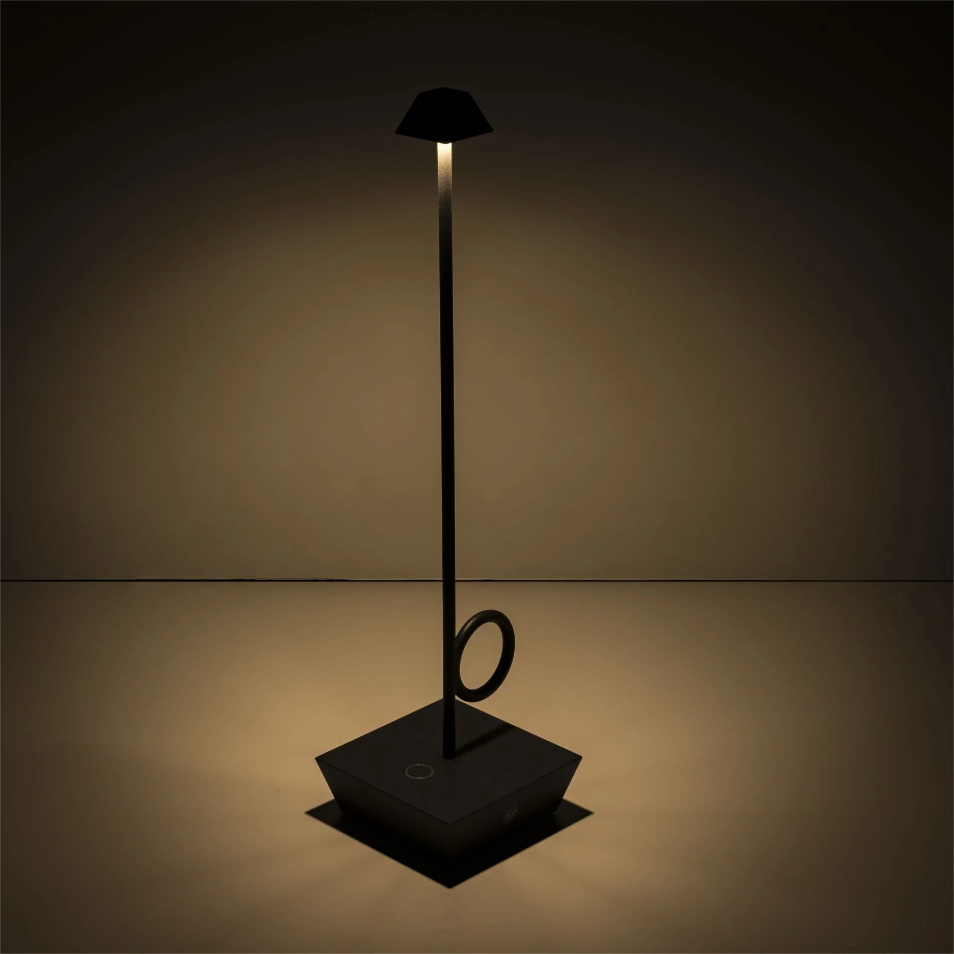 Broggi Design Broggi Lampada Bugia ricaricabile antracite Wohnaccessoires