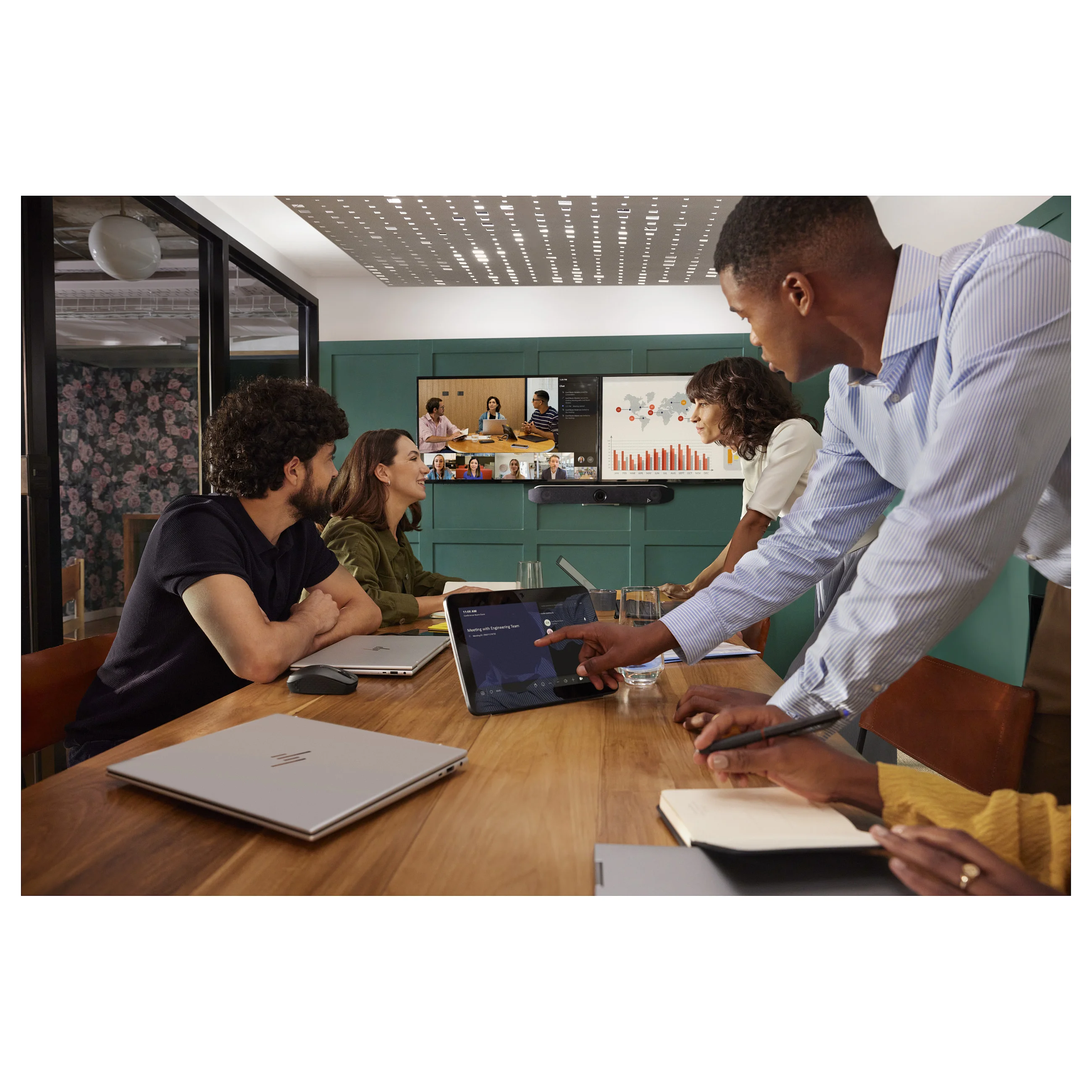 HP Poly Studio V52 USB Videobar PC-Zubehoer