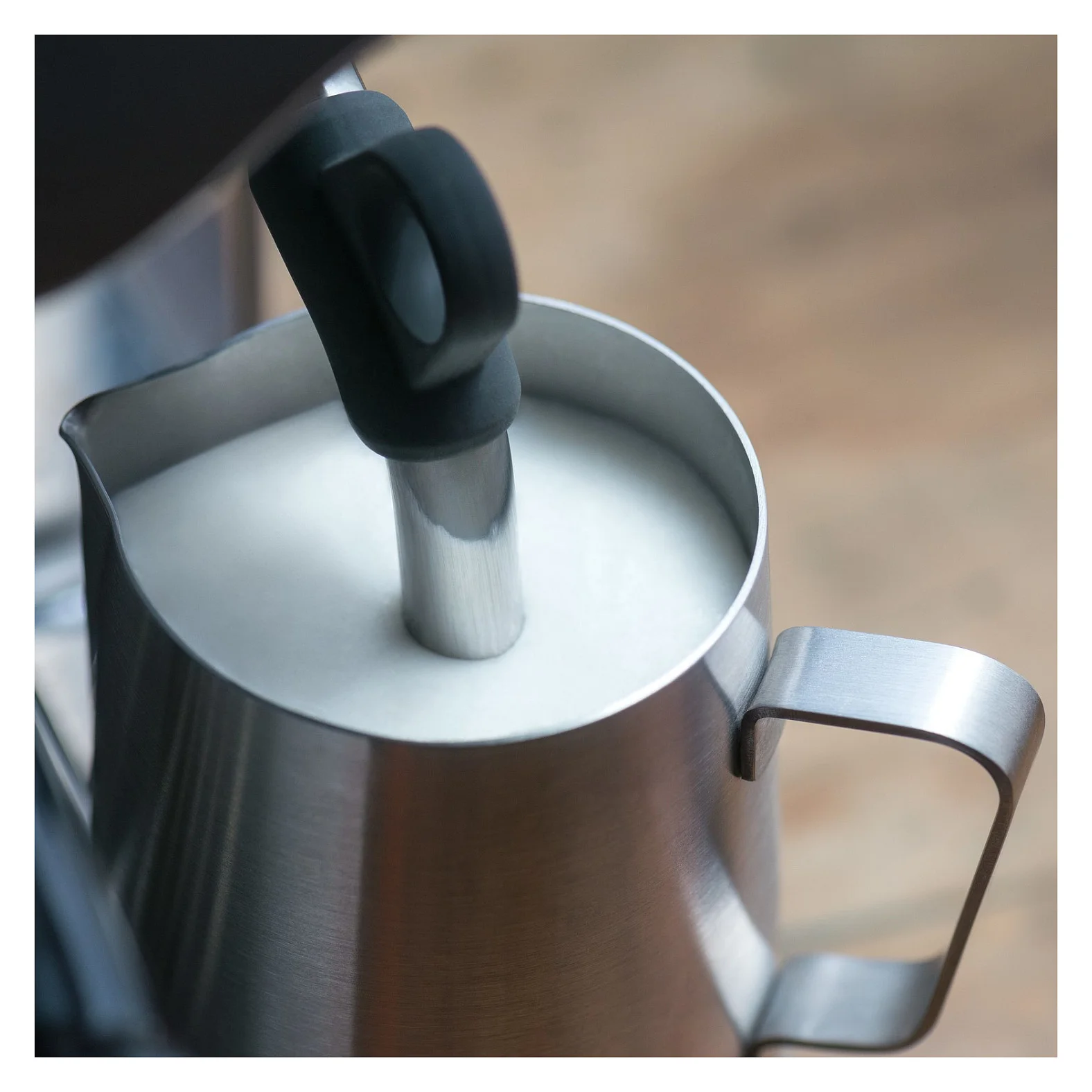 Sage Espresso Maschine Barista Touch matt schwarz Siebtraegermaschinen Kaffeemaschinen