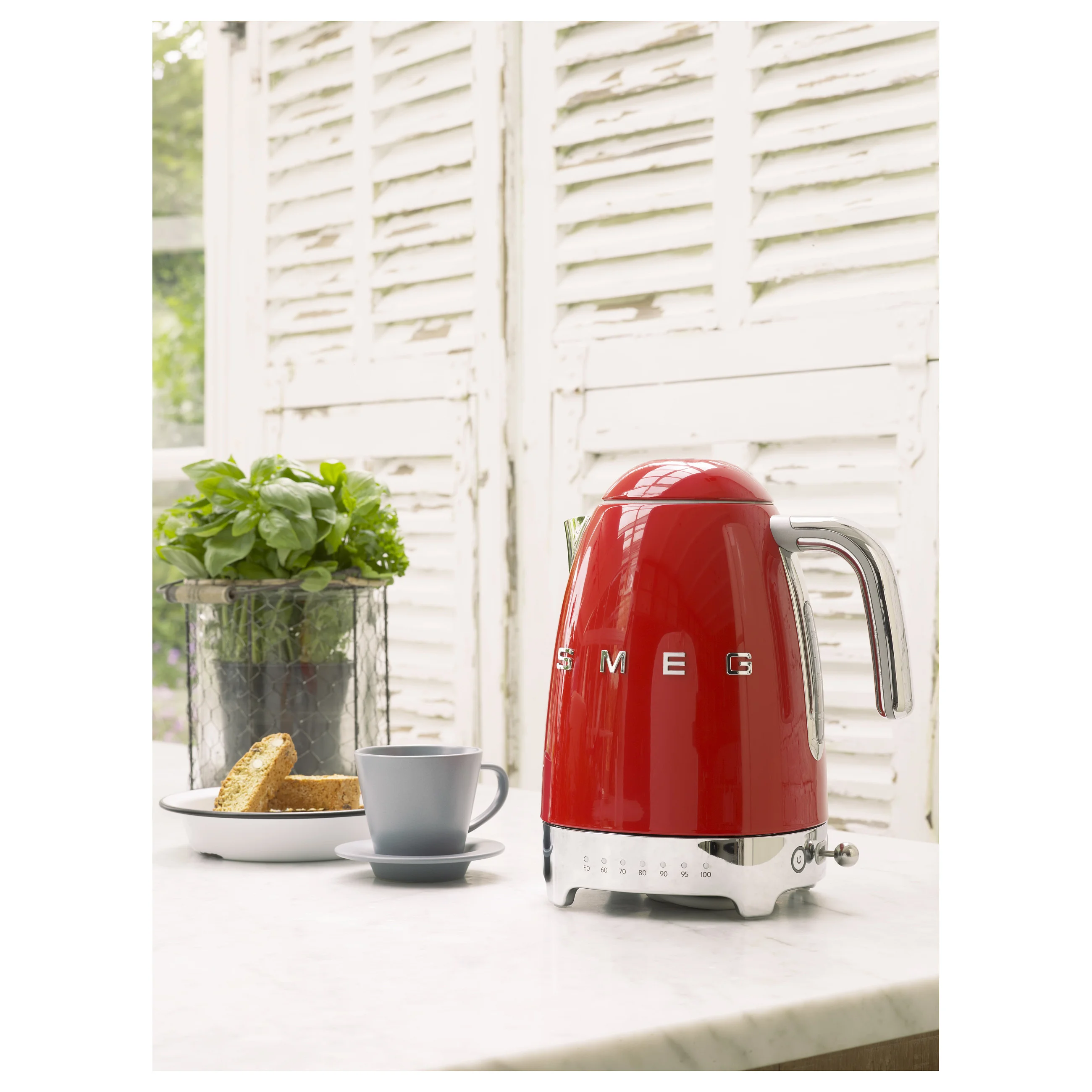 SMEG wasserkocher 50s style klf04rdeu  rot Kuechenkleingeraete