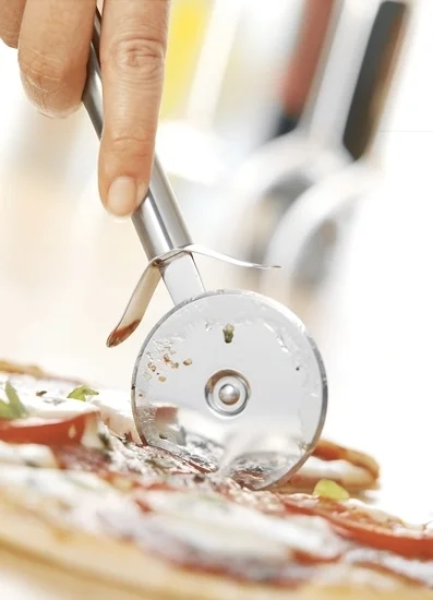 WMF Pizzaschneider Profi Plus Kueche
