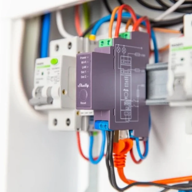 Shelly Relais Pro 2 WLAN LAN Max  25A 2 Kanaele 2 Phasen BT DIN Rail Smart Home Zubehoer