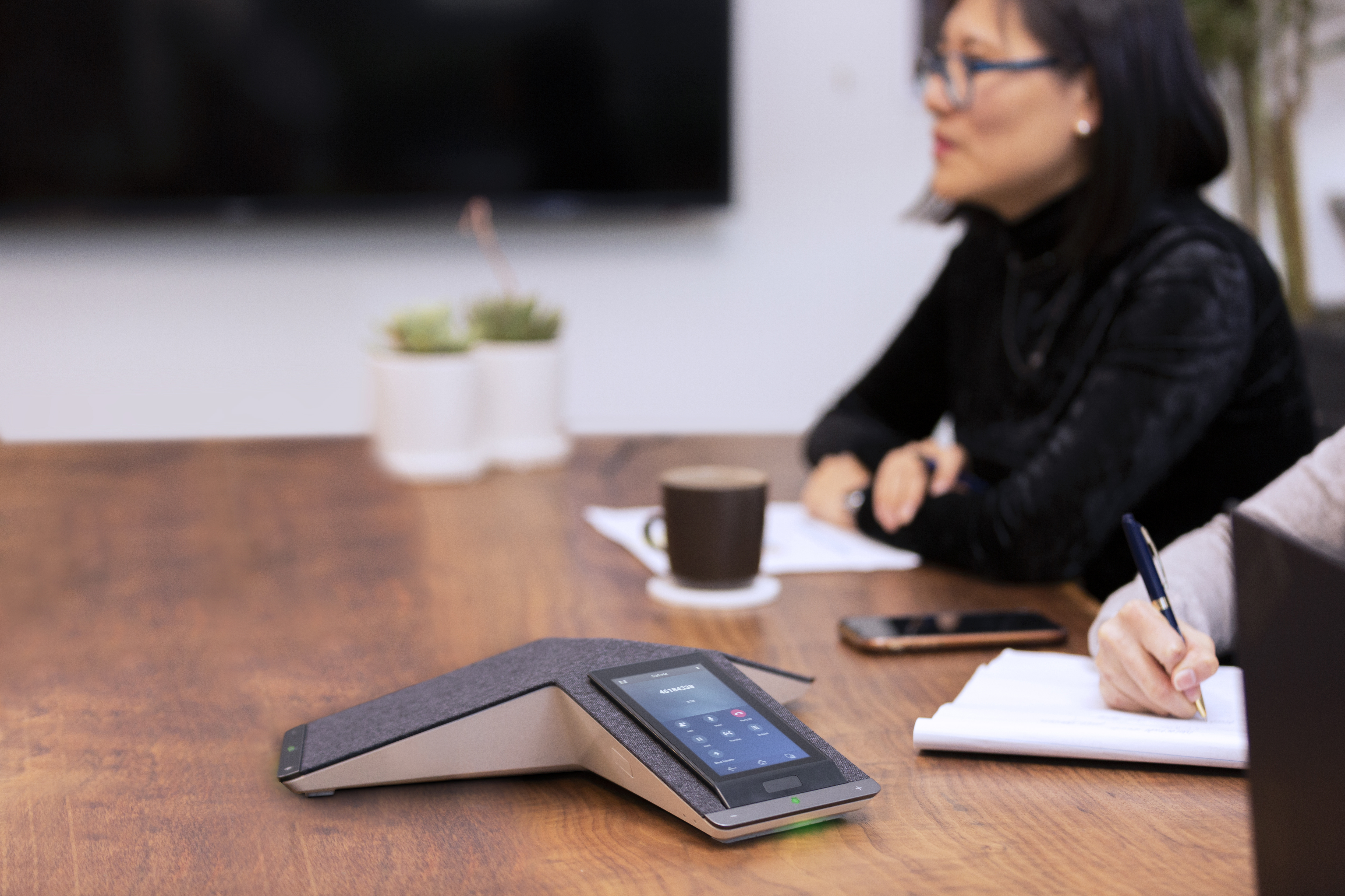 HP Poly Trio C60 IP Konferenztelefon fuer Microsoft Teams Voll Funk  und PoE faehig PC-Zubehoer