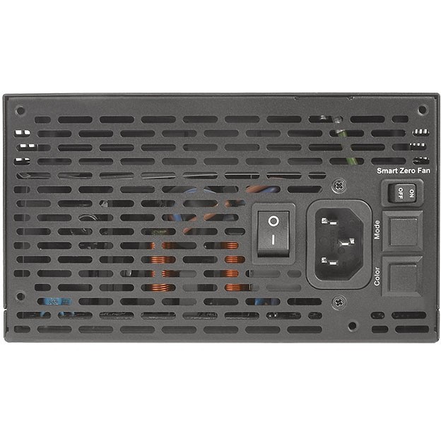 Thermaltake Toughpower GF3 750W Gold ARGB Netzteil   750 Watt   ATX   Modular Kabelmanagement   Schwarz Netzteile