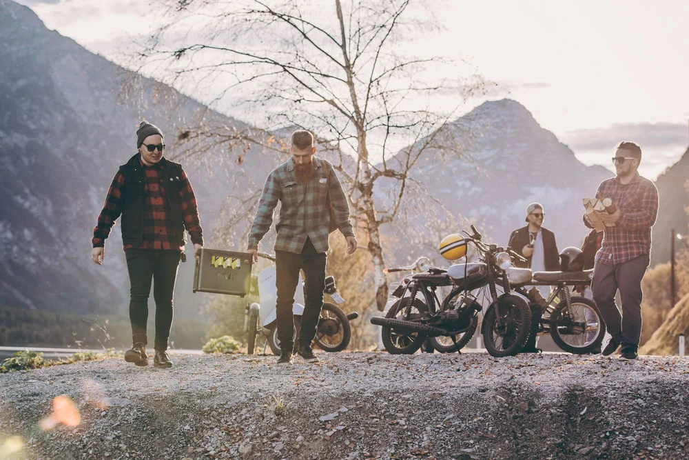 Hoefats Holzbrett fuer Beer Box Grills