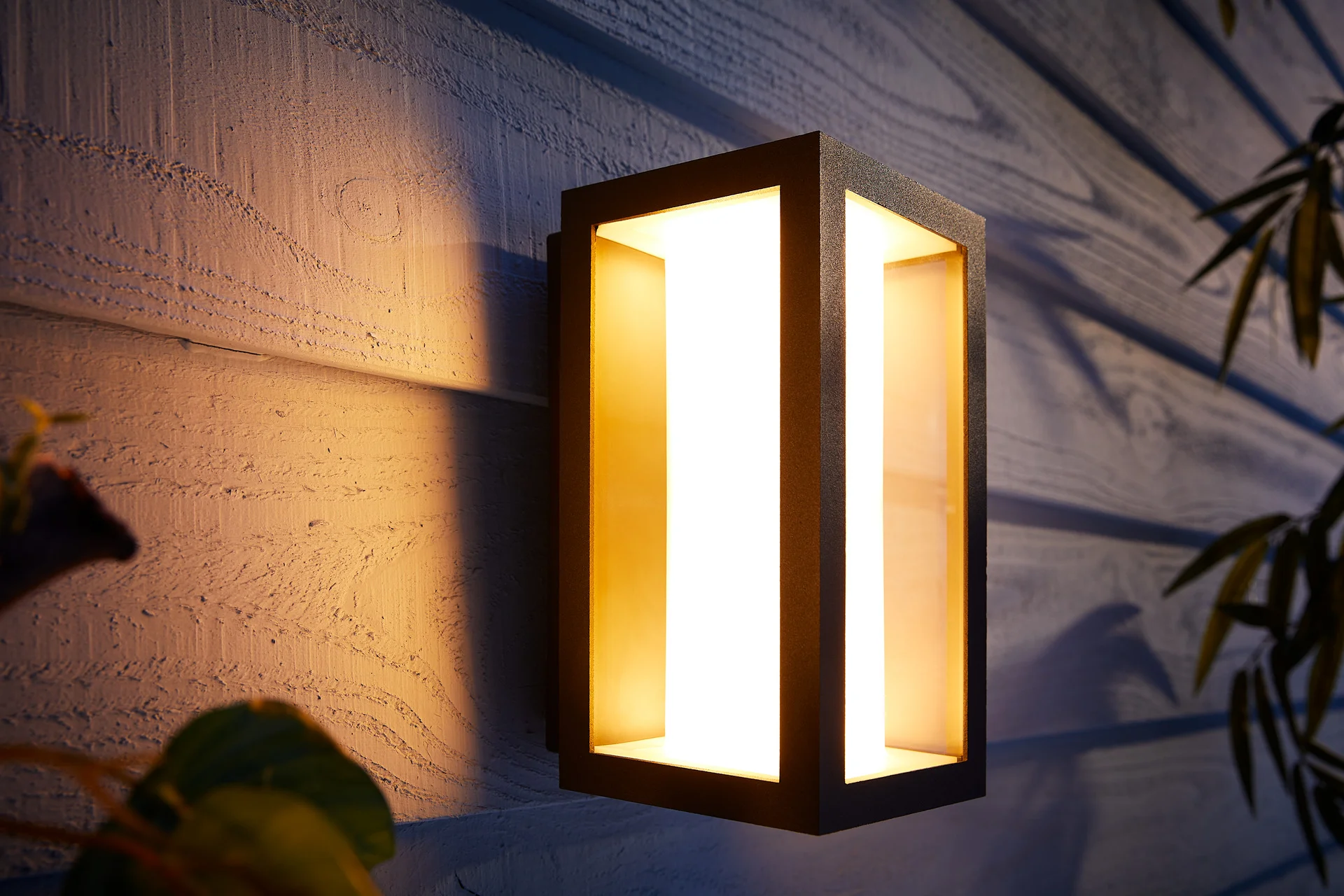 Philips Hue White Col Amb Impress Wandl schmal schwarz Leuchtmittel & Lampen
