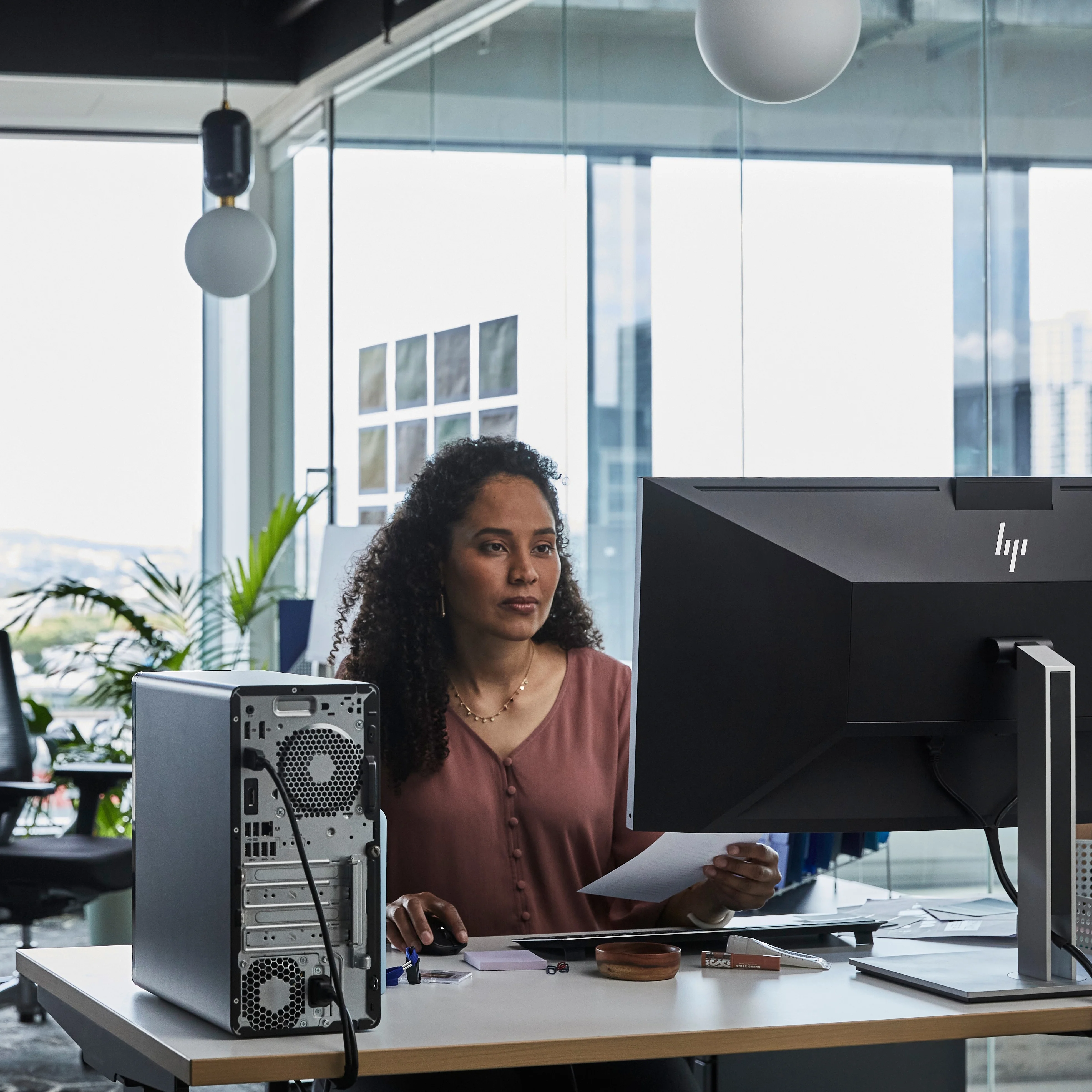 HP Elite Tower 800 G9 Intel  Core  i9 i9 14900 32 GB DDR5 SDRAM 1 TB SSD NVIDIA GeForce RTX 3050 Windows 11 Pro PC Schwarz PC-Zubehoer