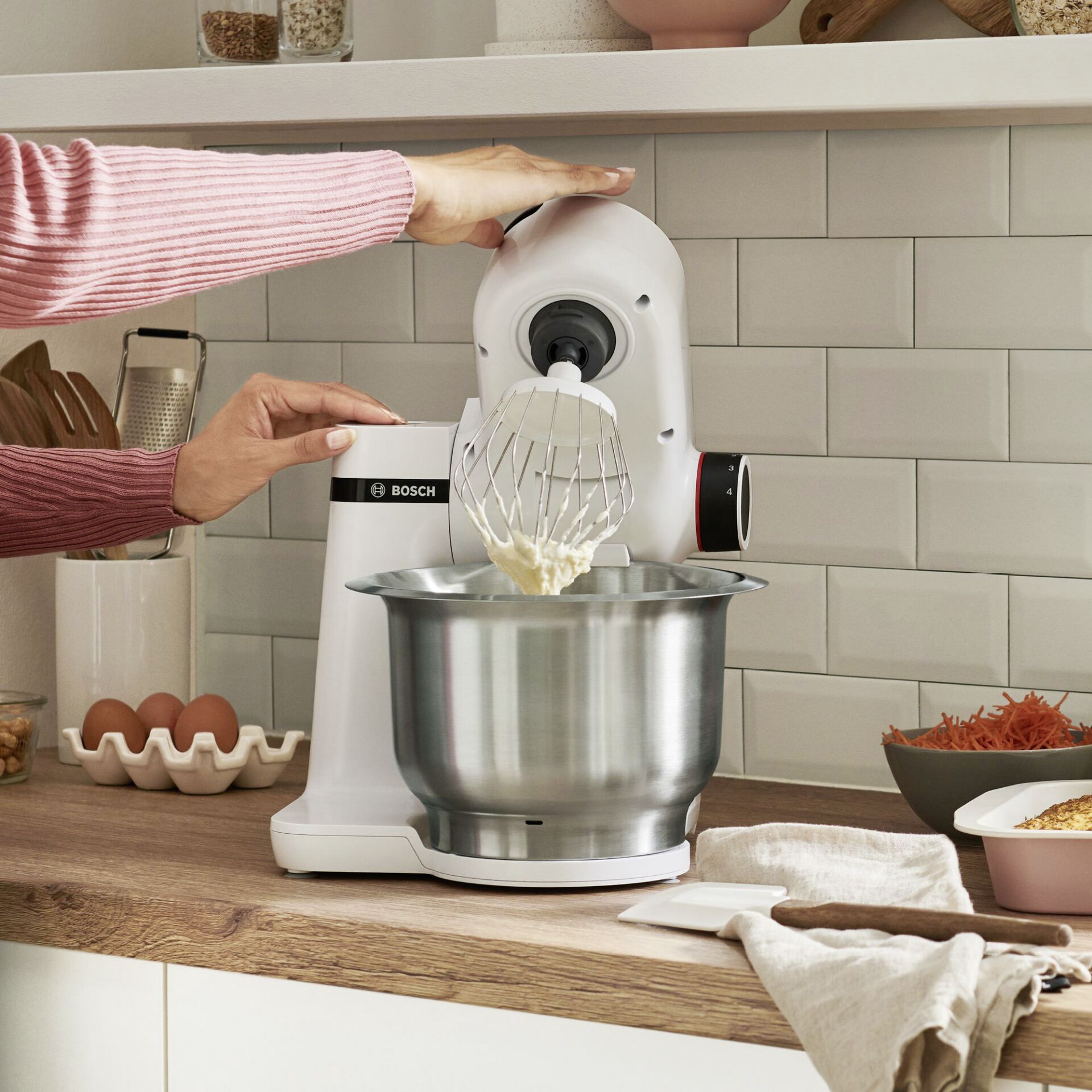 Bosch Kuechenmaschine MUM Serie 2 700 W  weiss  Kuechenkleingeraete