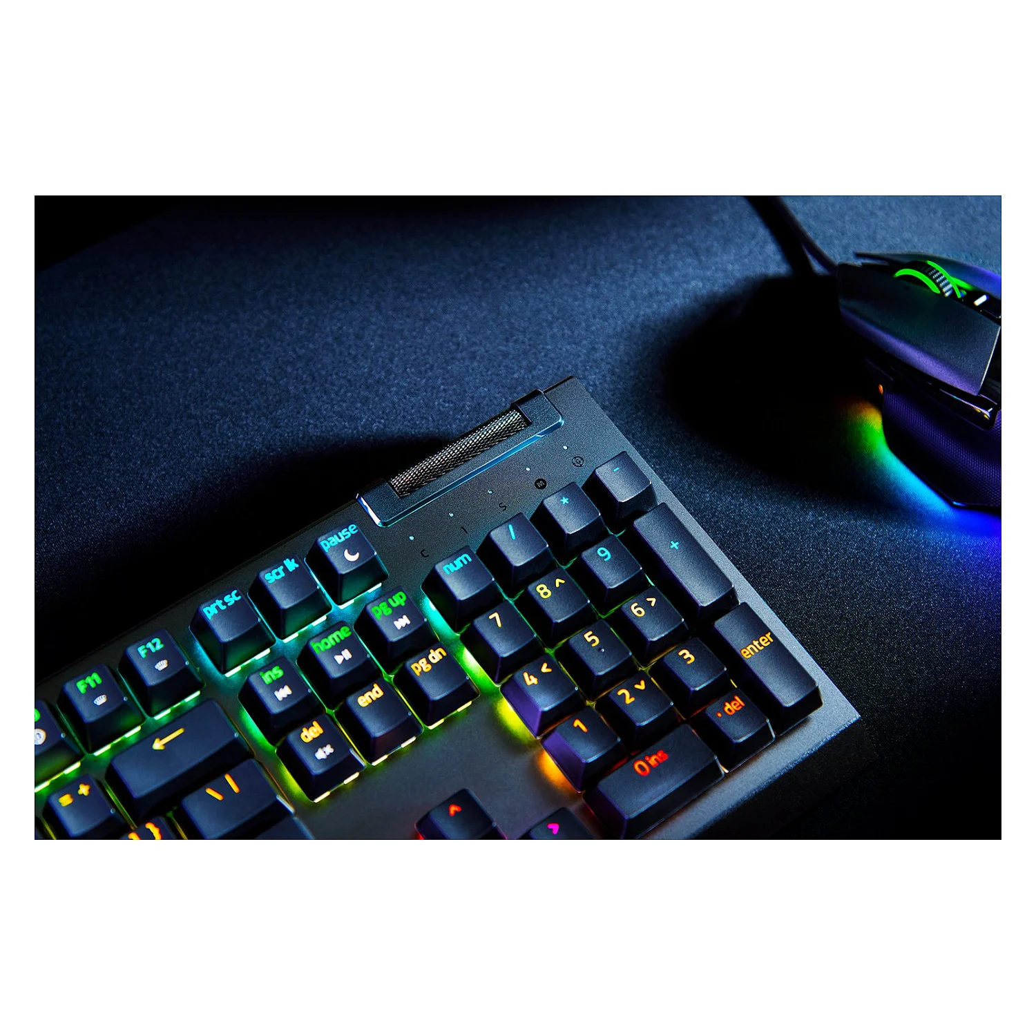 Razer BlackWidow V4 X Green Switches Tastatur Tastaturen & Maeuse