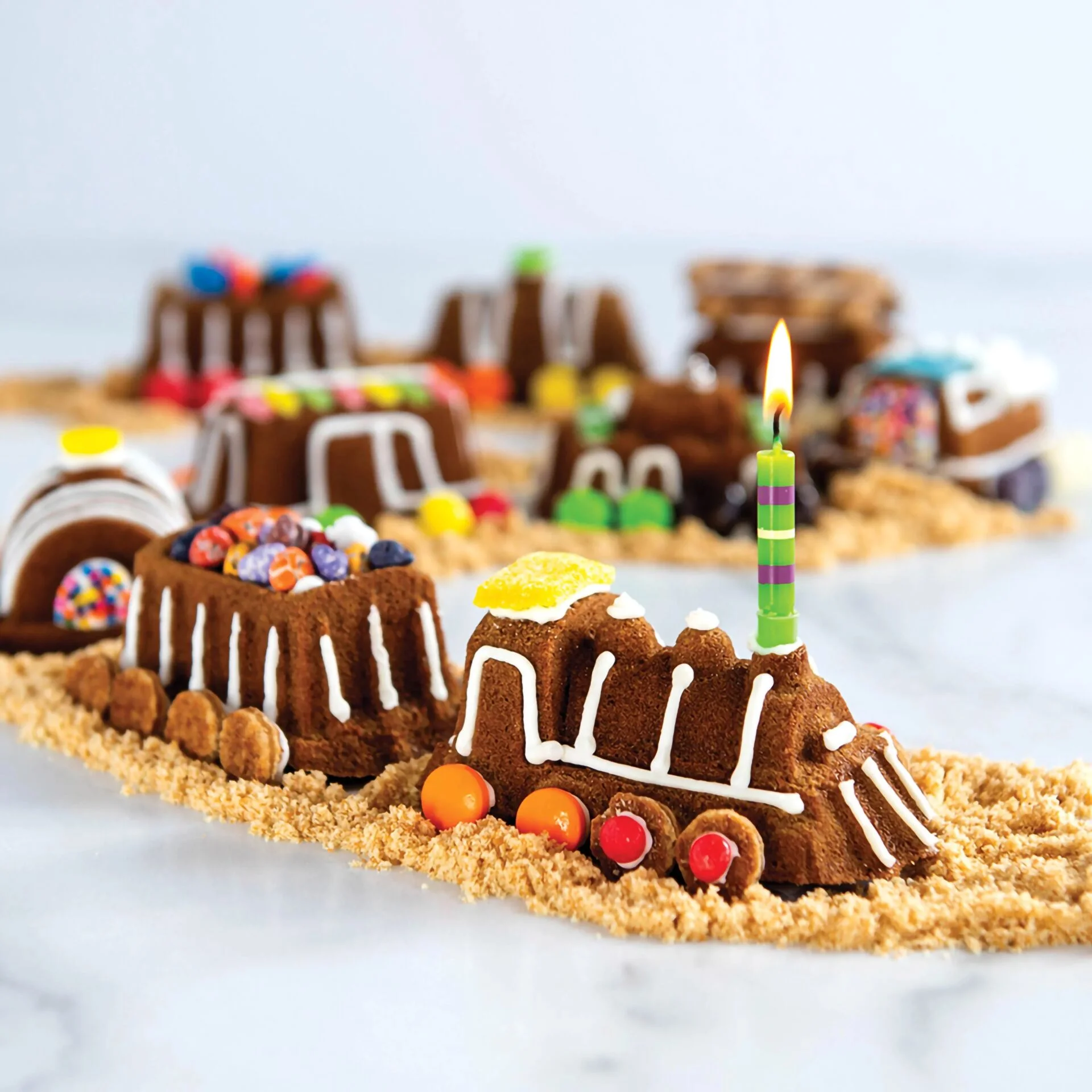 Nordic Ware  Train Cake Pan Speisenzubereitung