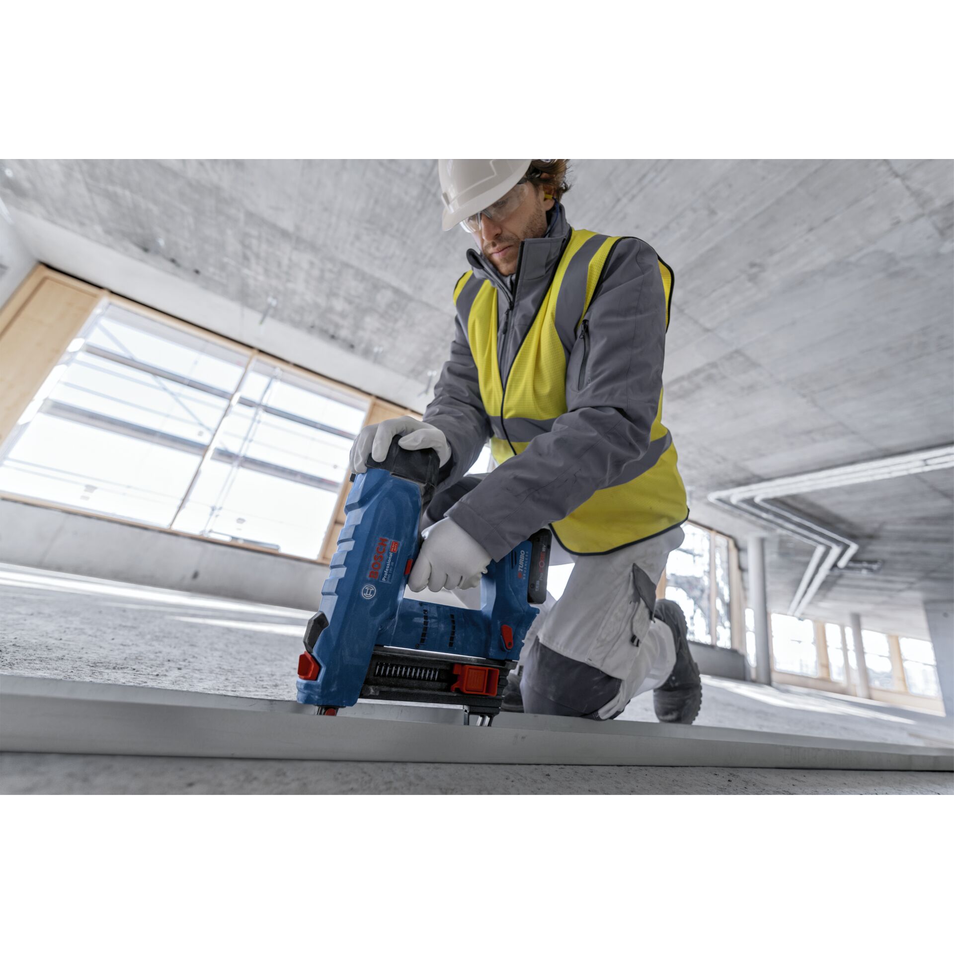 Bosch GNB 18V 38 Professional Nagler Akku Maschinen & Werkzeuge