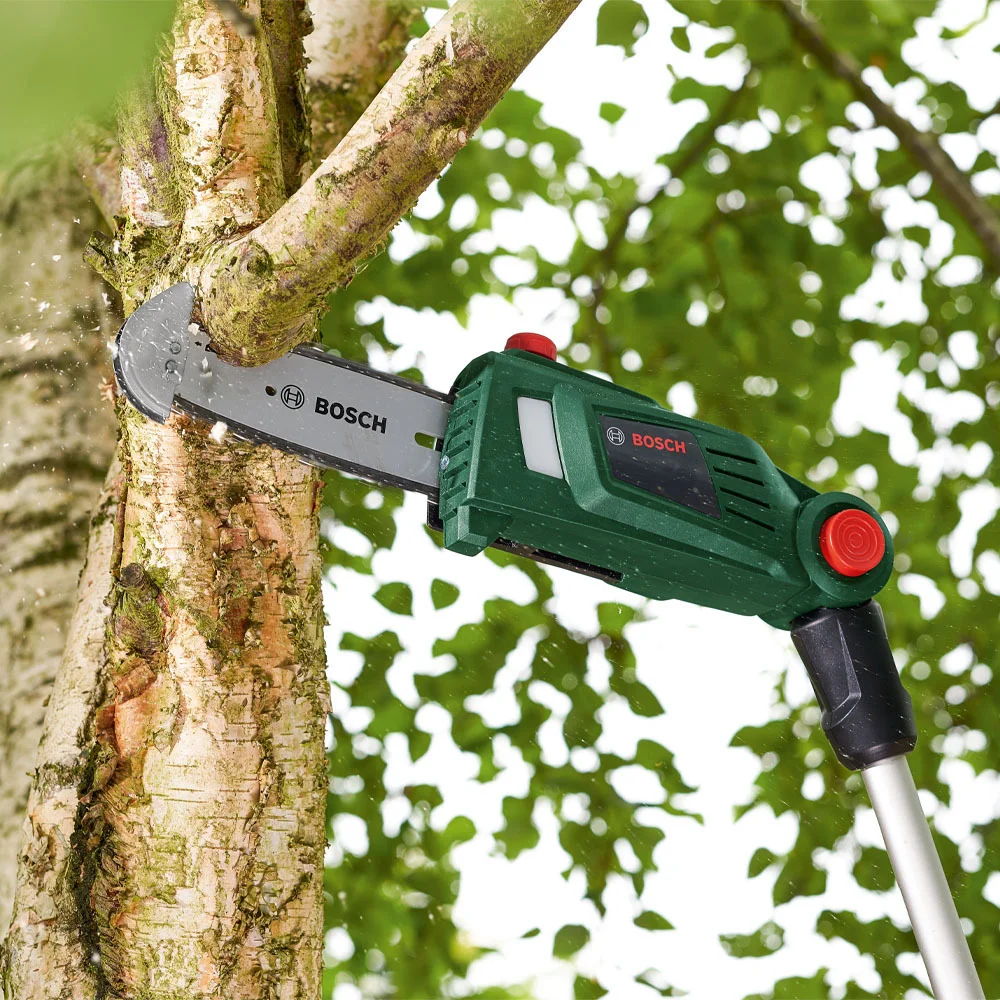 Bosch UniversalChainPole 18 Akku Hochentaster Aexte & Gartensaegen