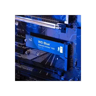 Western Digital Blue SSD 2TB M 2 2280 SN5000 WDS200T4B0E Speichermedien