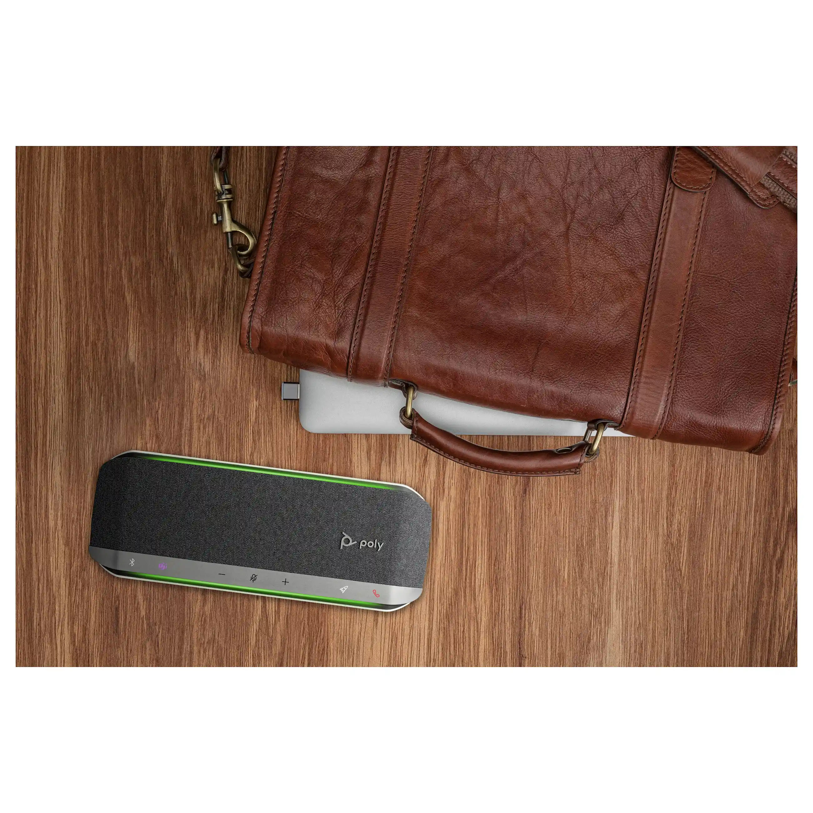 HP Poly Sync 40  fuer Microsoft Teams zertifiziertes USB A USB C Speakerphone  BT700 USB A Adapter PC-Zubehoer