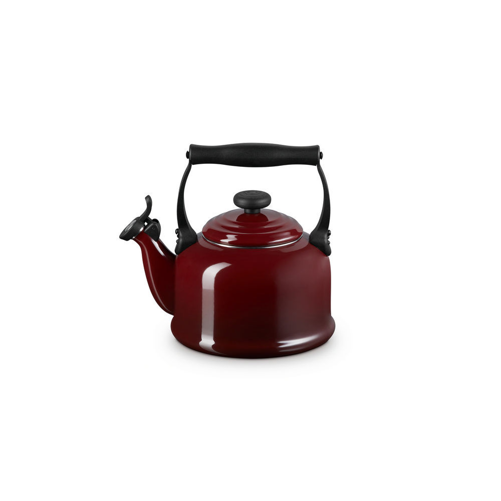 Le Creuset Wasserkessel Tradition  2 1 l  garnet Kuechenkleingeraete