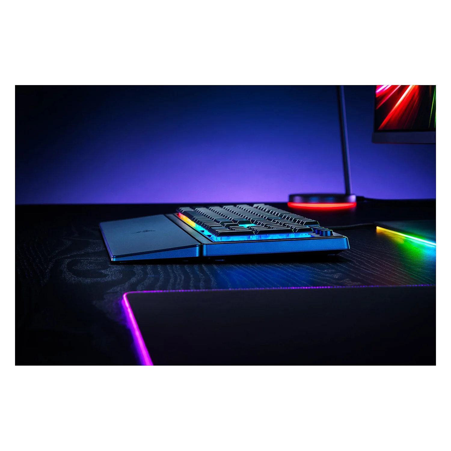 Razer Ornata V3  schwarz  DE Layout  Mecha Membrane  Tastaturen & Maeuse