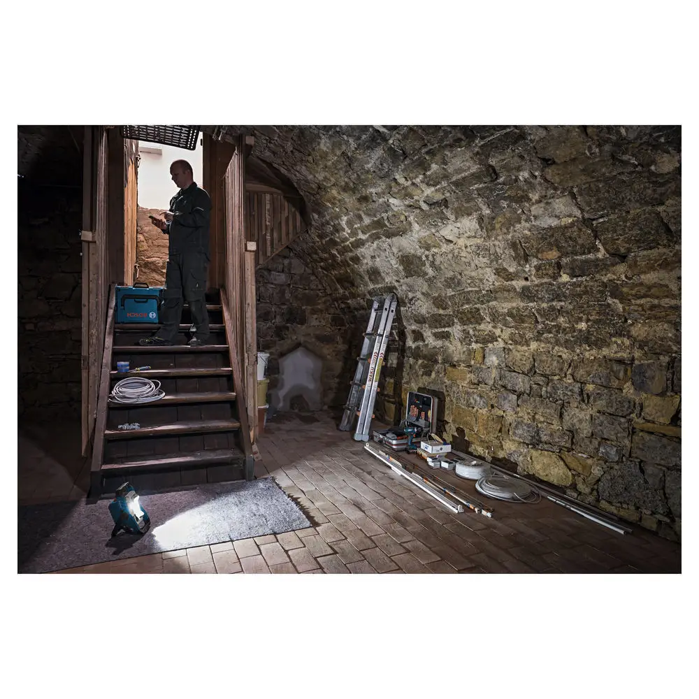 Bosch Professional Akku Lampe GLI  18 Volt  1900 Bohrer & Schrauber