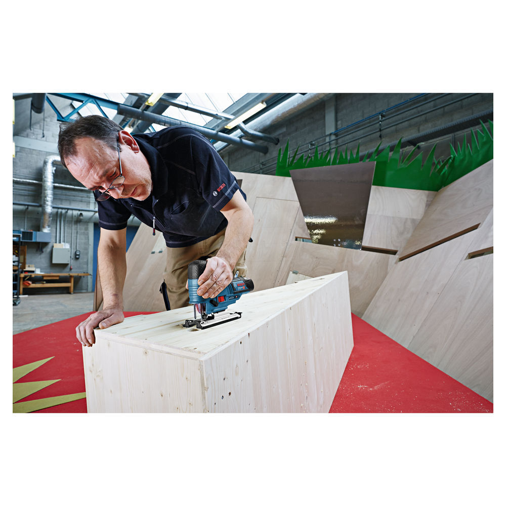 Bosch GST 12V 70 Akku Stichsaege Saegen