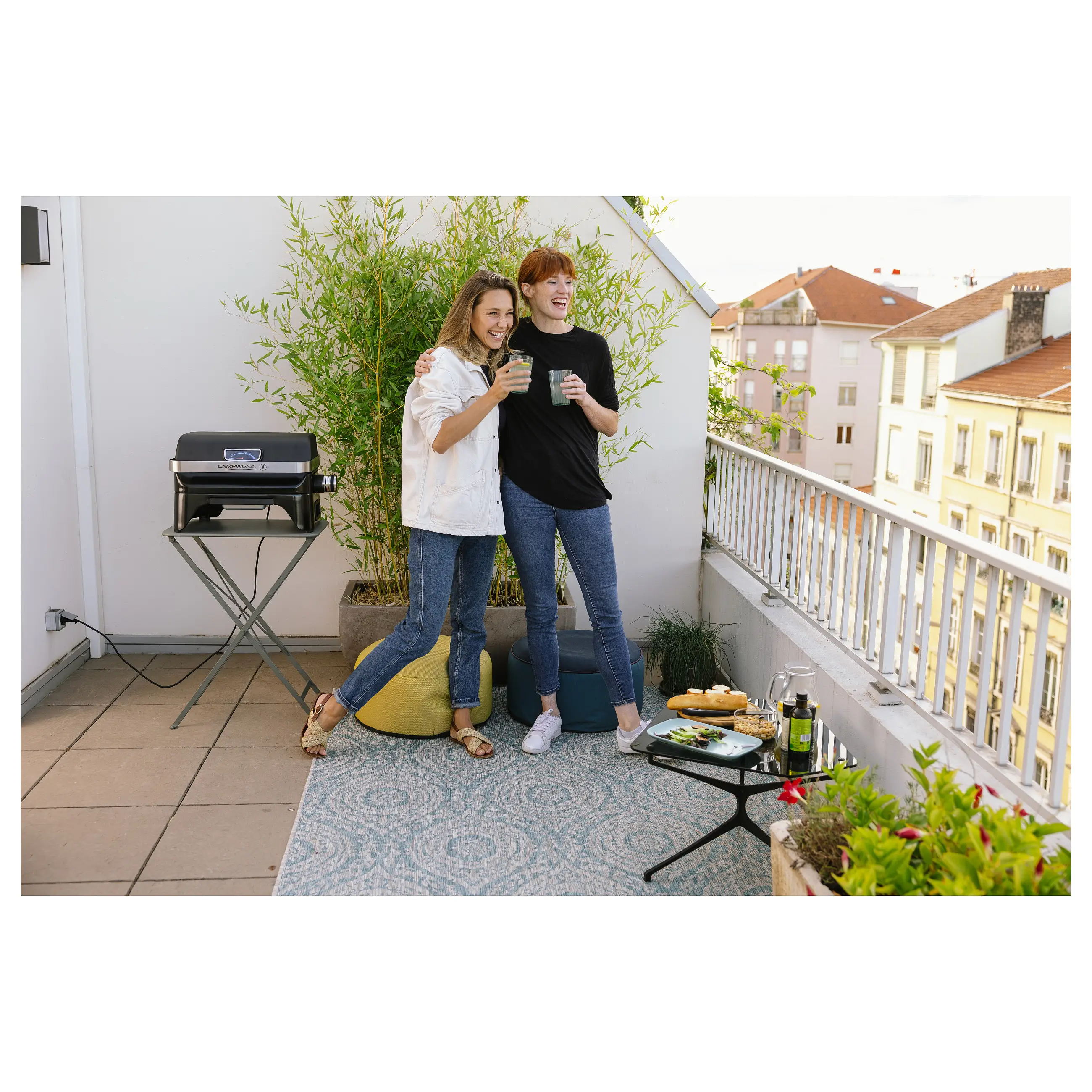 Campingaz Attitude 2go Electric Tischgrill mit Grillrost Camping Grills
