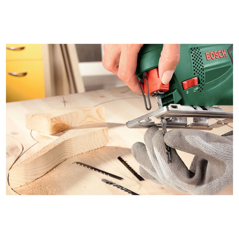 Bosch Stichsaege PST Easy Saegen