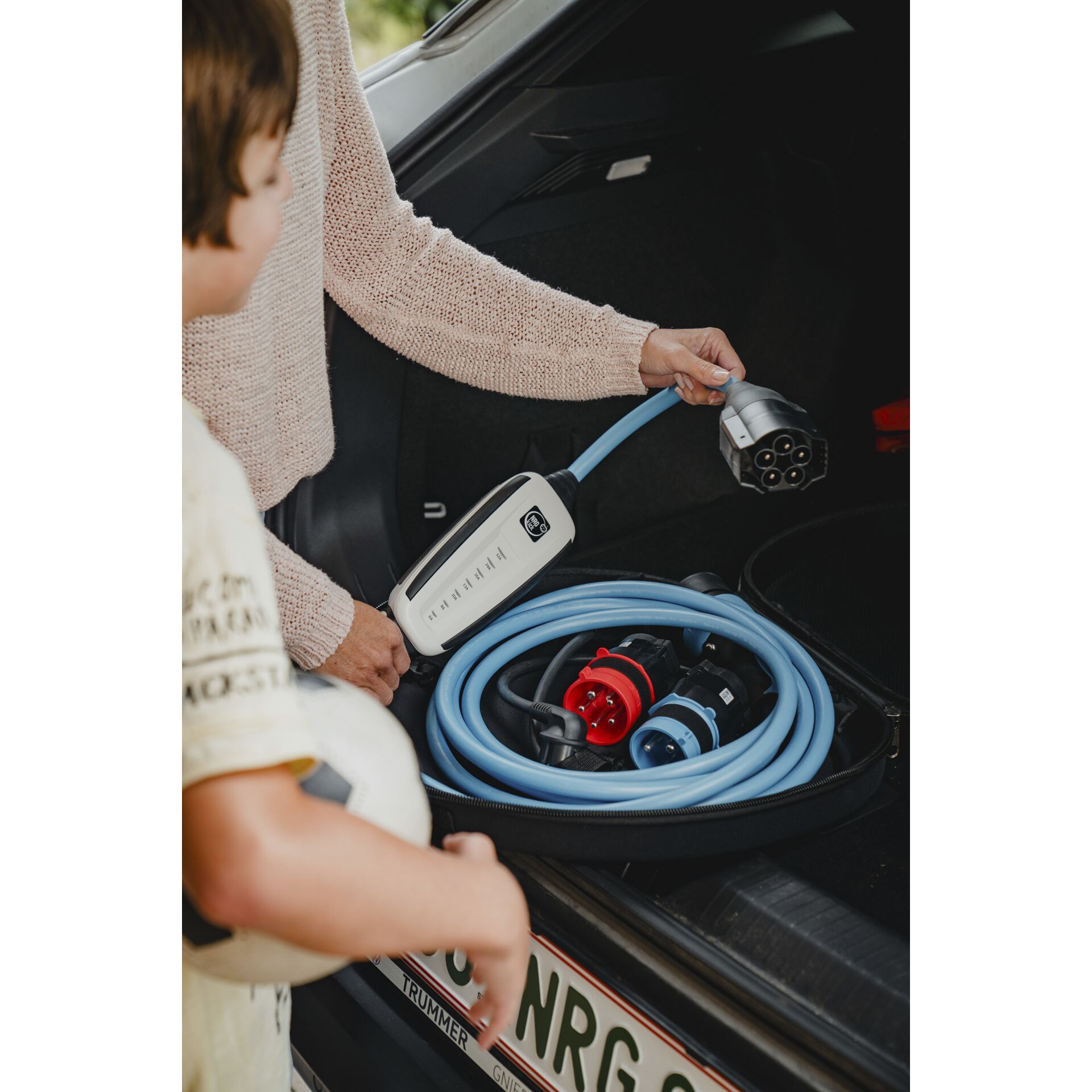 NRGkick 32A Pure fuer PV Nutzer GSM GPS SIM 10m WLAN Werkzeug-Akkus