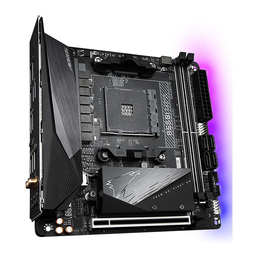 Gigabyte GA B550I AORUS PRO AX  AM4   D  PC-Zubehoer