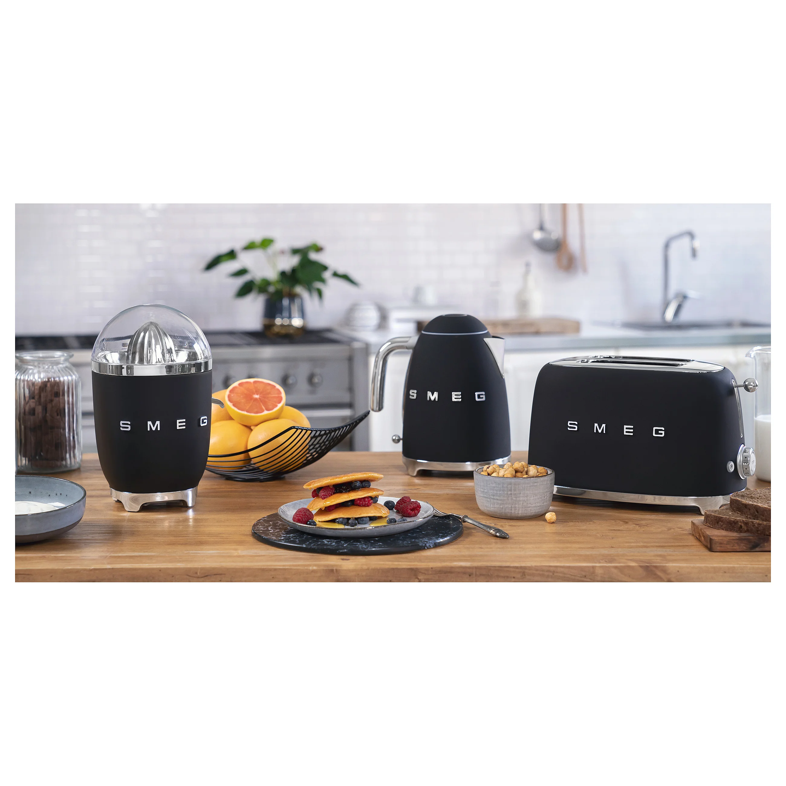 SMEG klf03blmeu wasserkocher matt schwarz Kuechenkleingeraete
