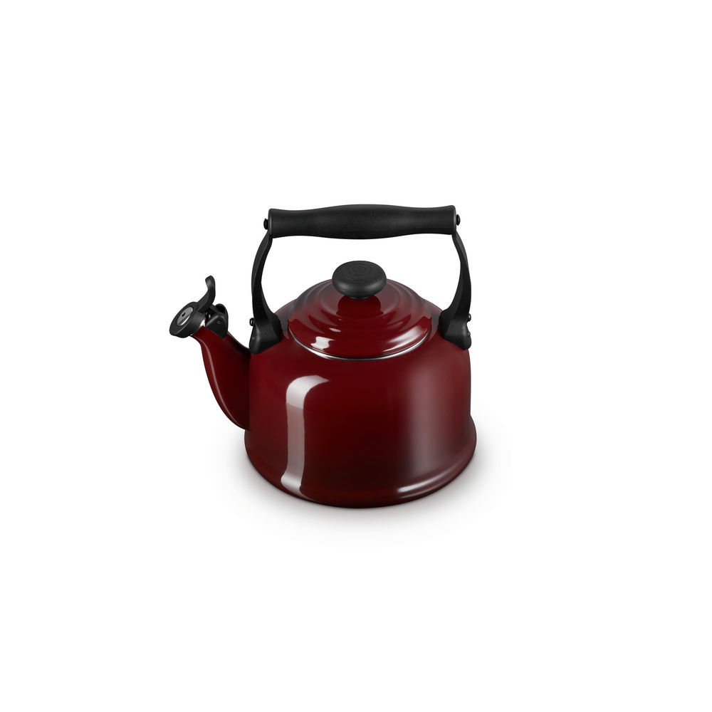 Le Creuset Wasserkessel Tradition  2 1 l  garnet Kuechenkleingeraete