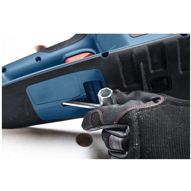 Bosch GKE 18V 40 Professional Schwarz  Blau  Rot Saegen